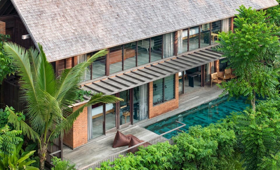Property building, Swimming pool