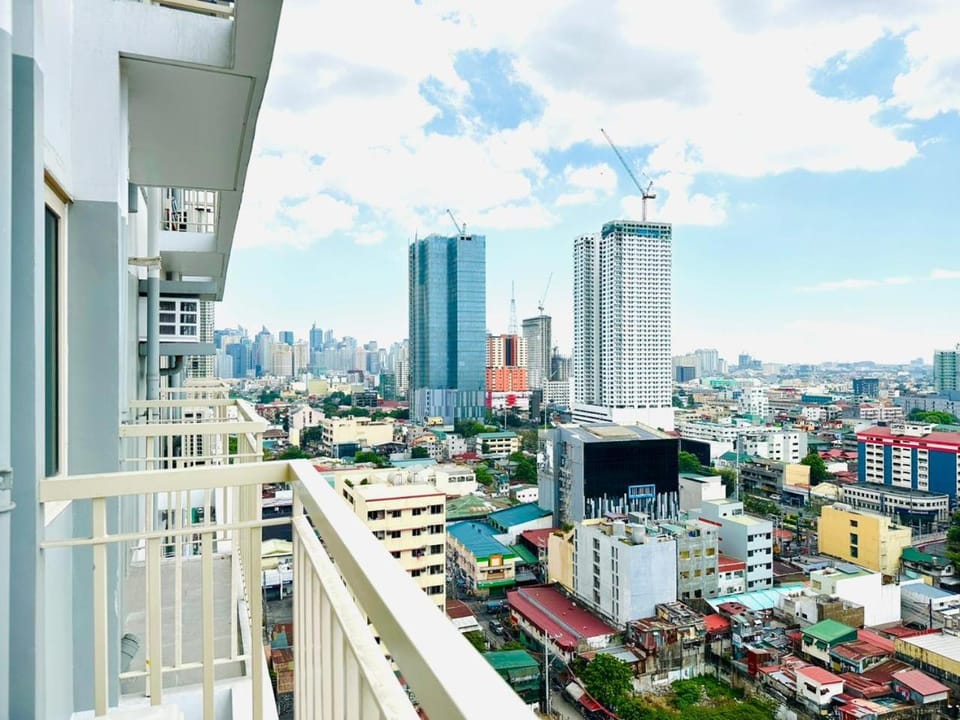 Day, Neighbourhood, Balcony/Terrace, City view