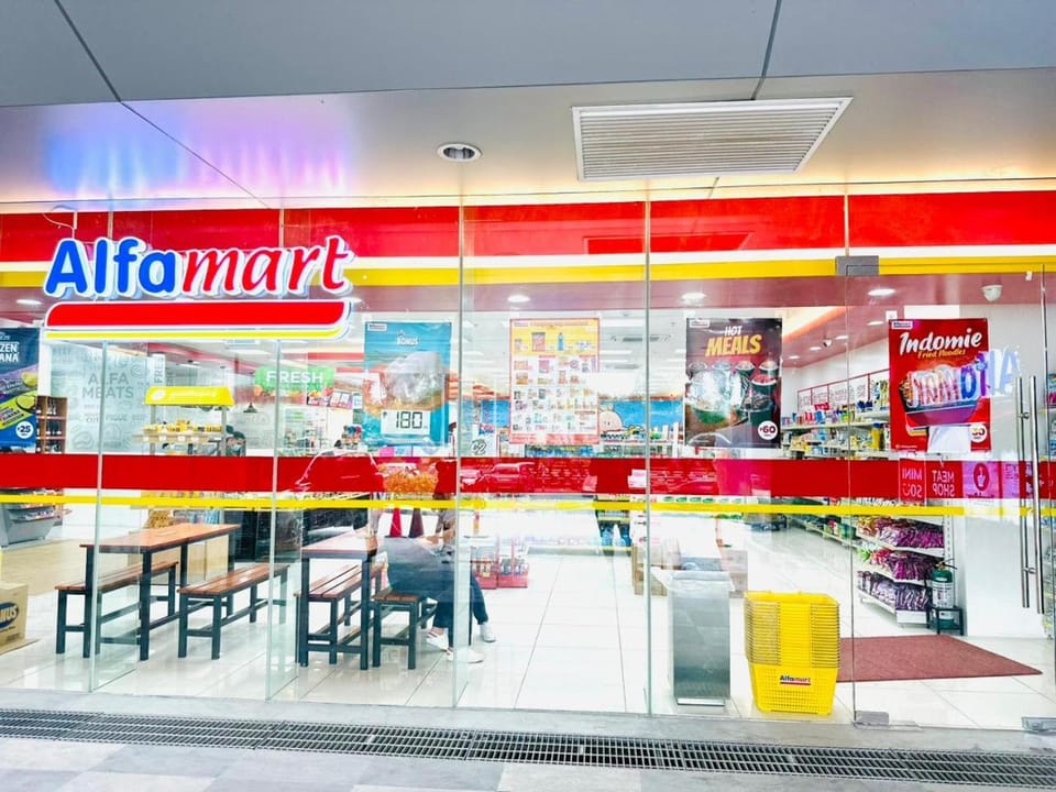 Restaurant/places to eat, Food and drinks, Food, Supermarket/grocery shop