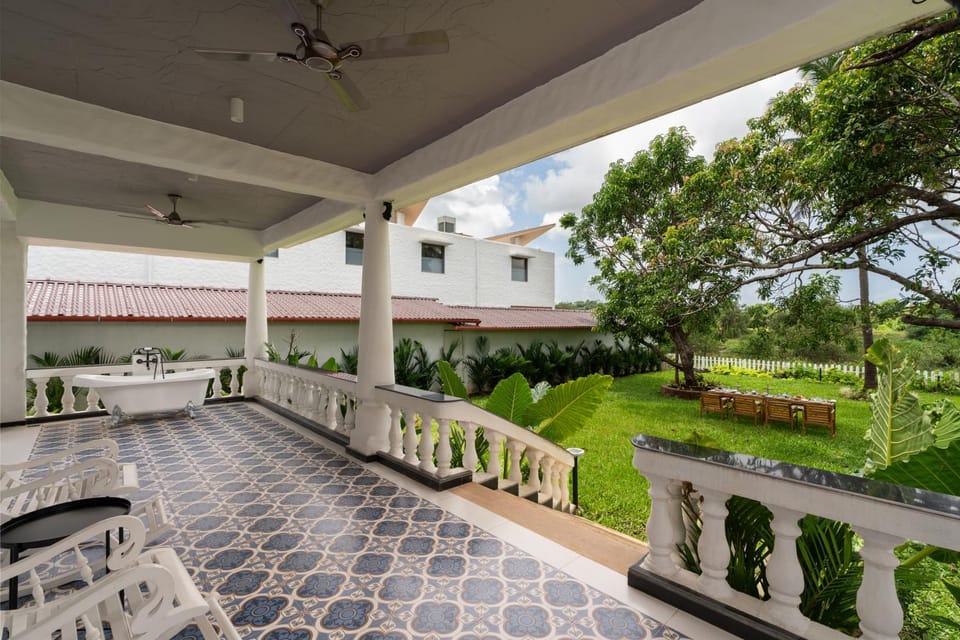 Balcony/Terrace, Garden view