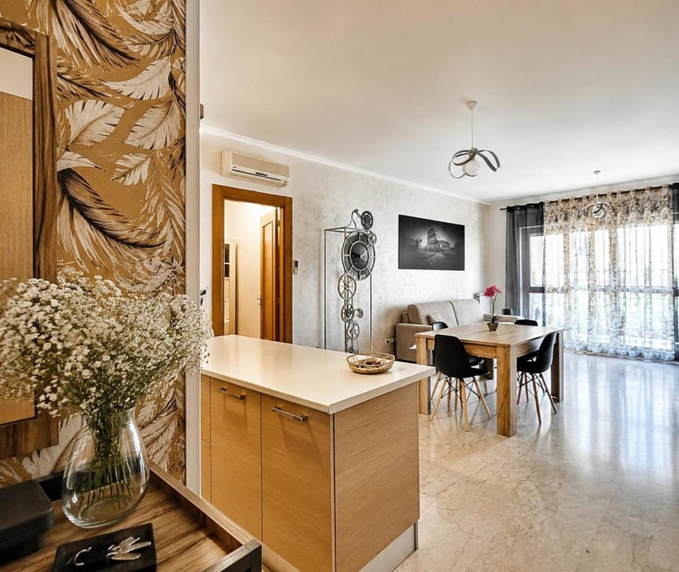 VITTORY HOUSE -Appartamento con ampio terrazzo Apartment in Ostia