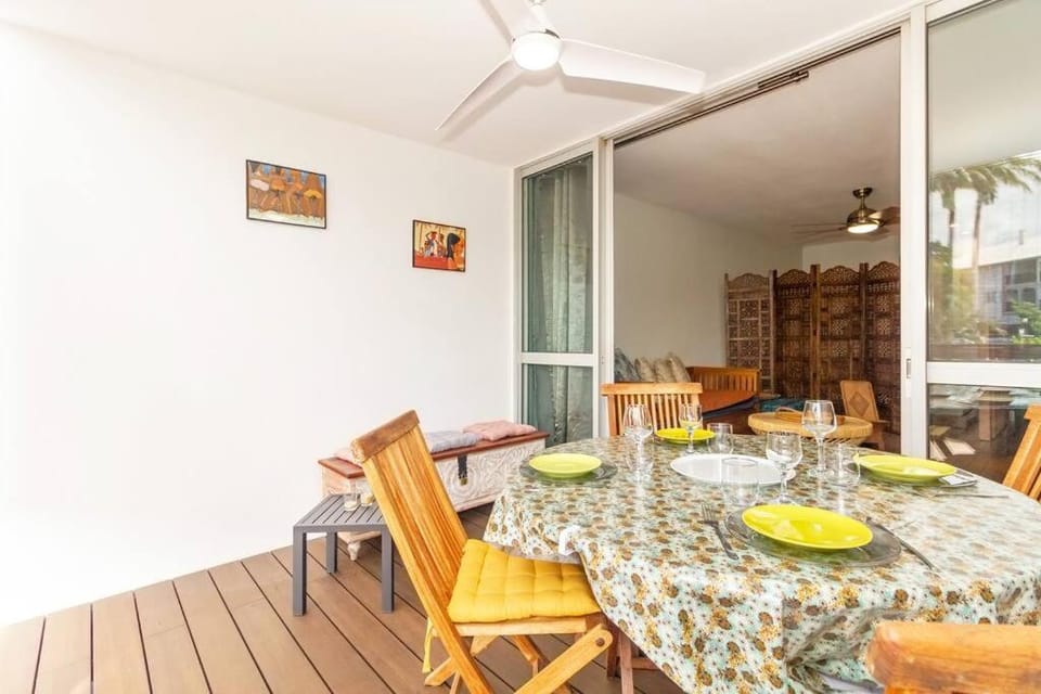Patio, Dining area