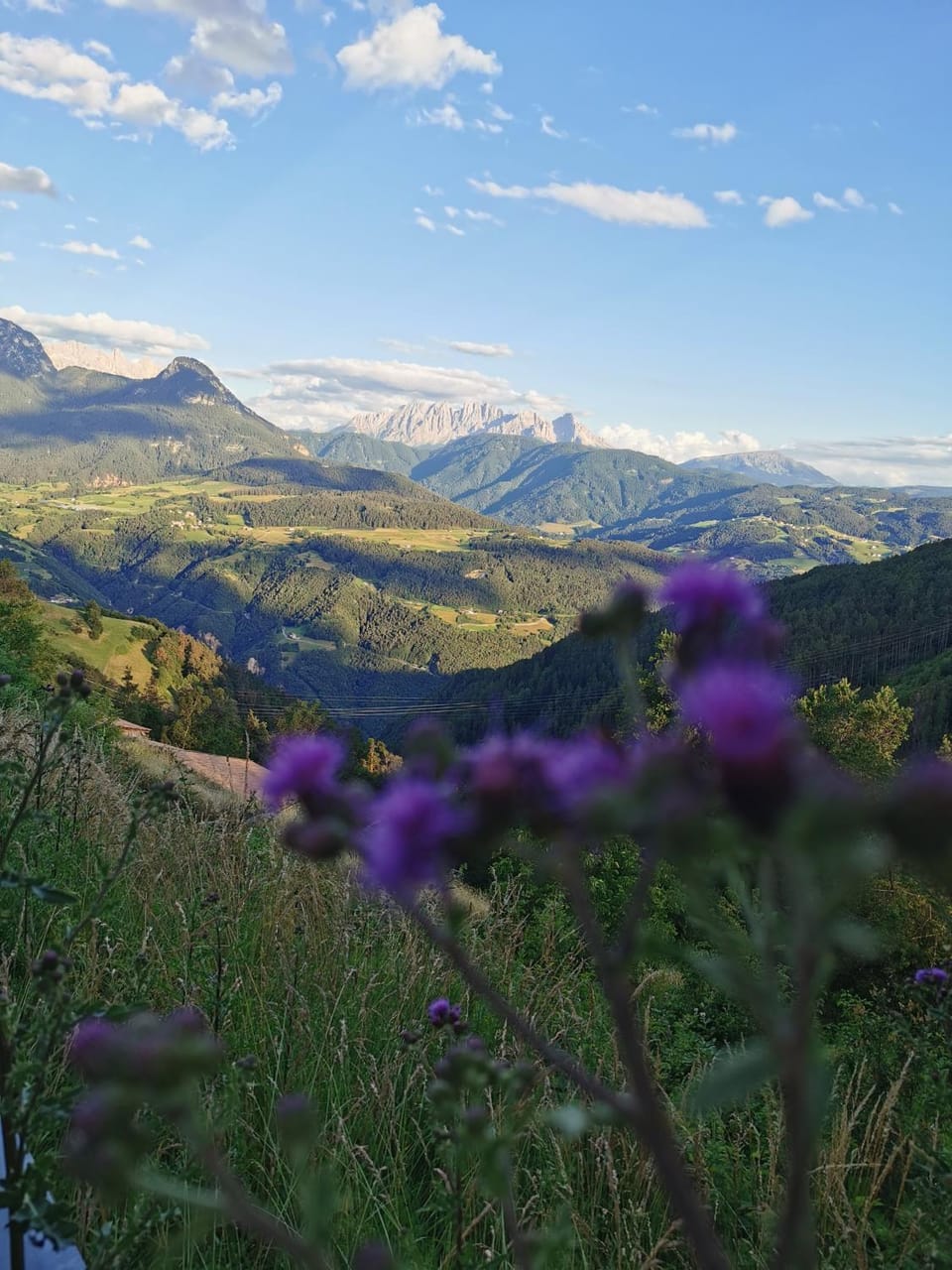Nearby landmark, Natural landscape, Mountain view