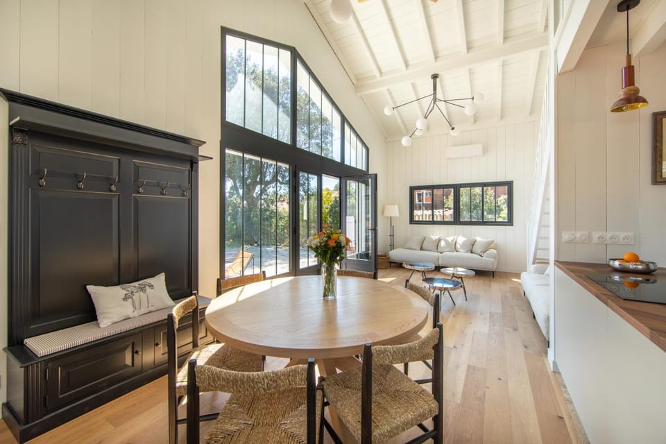 Living room, kitchen, kitchen