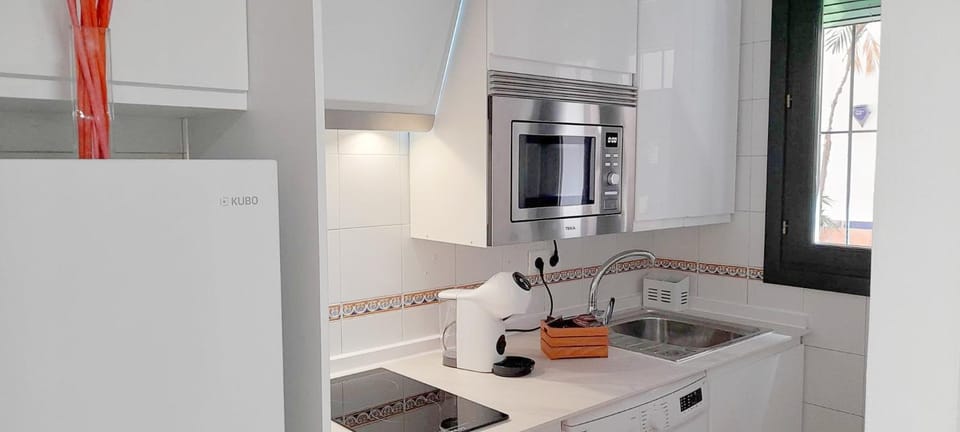 Coffee/tea facilities, Kitchen or kitchenette, minibar, stove, stove, toaster, washing machine, kitchen, kitchen
