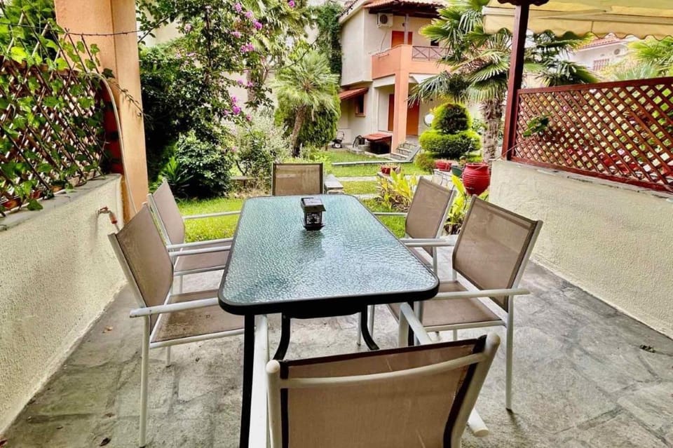 Balcony/Terrace, Garden view