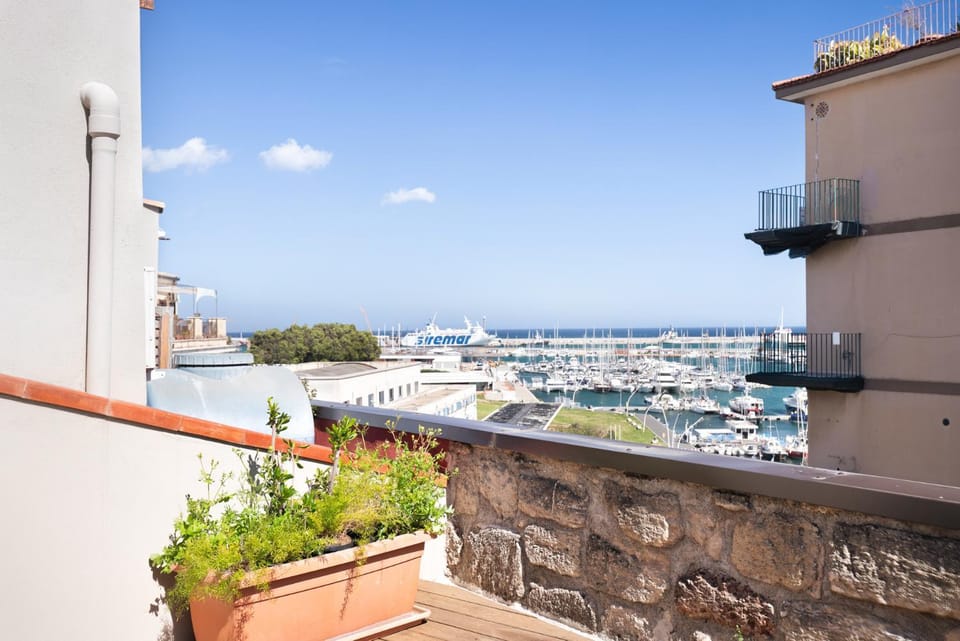 La Cala Terrace by Domusicily Apartment in Palermo