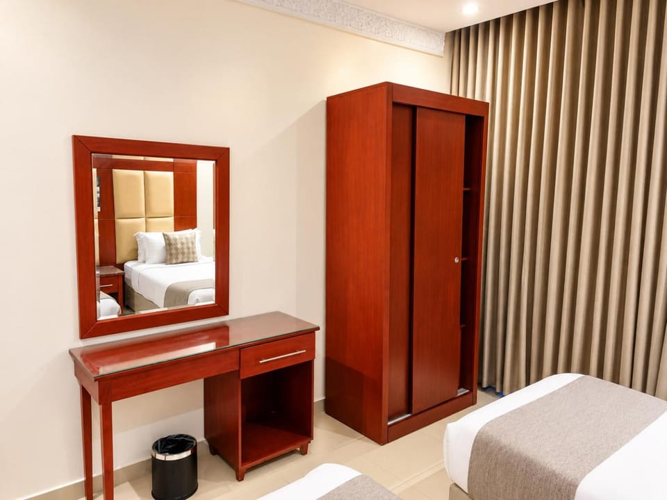 Bed, Photo of the whole room, Bedroom, hair dresser, wardrobe