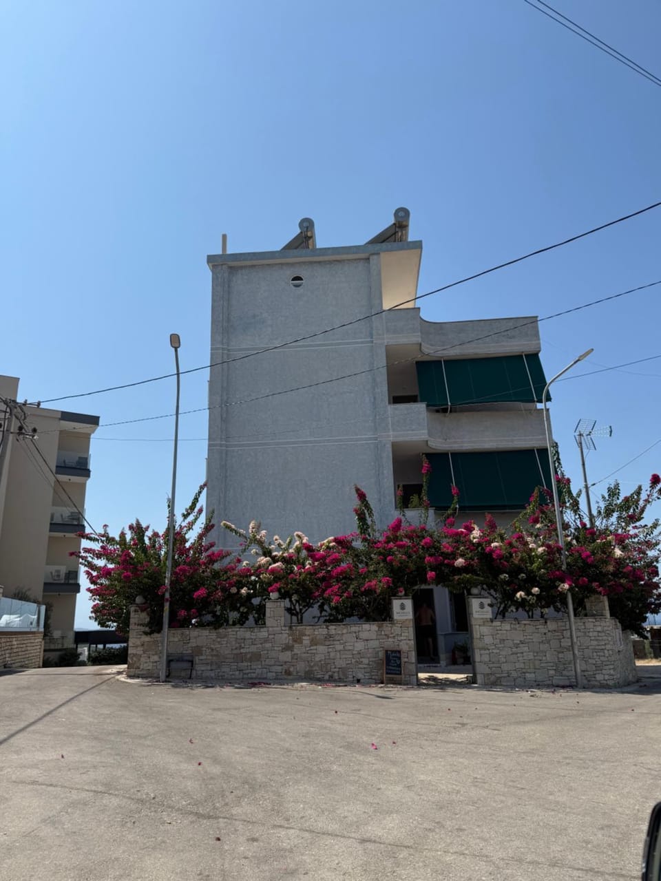 Property building, Day, Parking