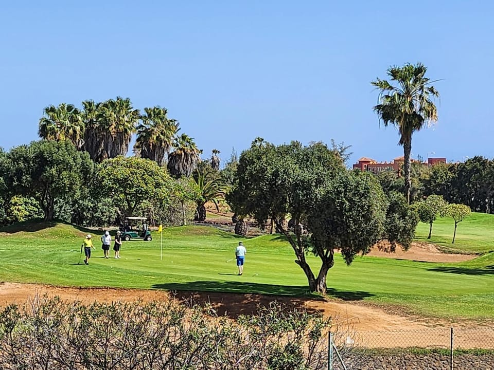 Ap Majorero Caleta Golf Apartment in Maxorata