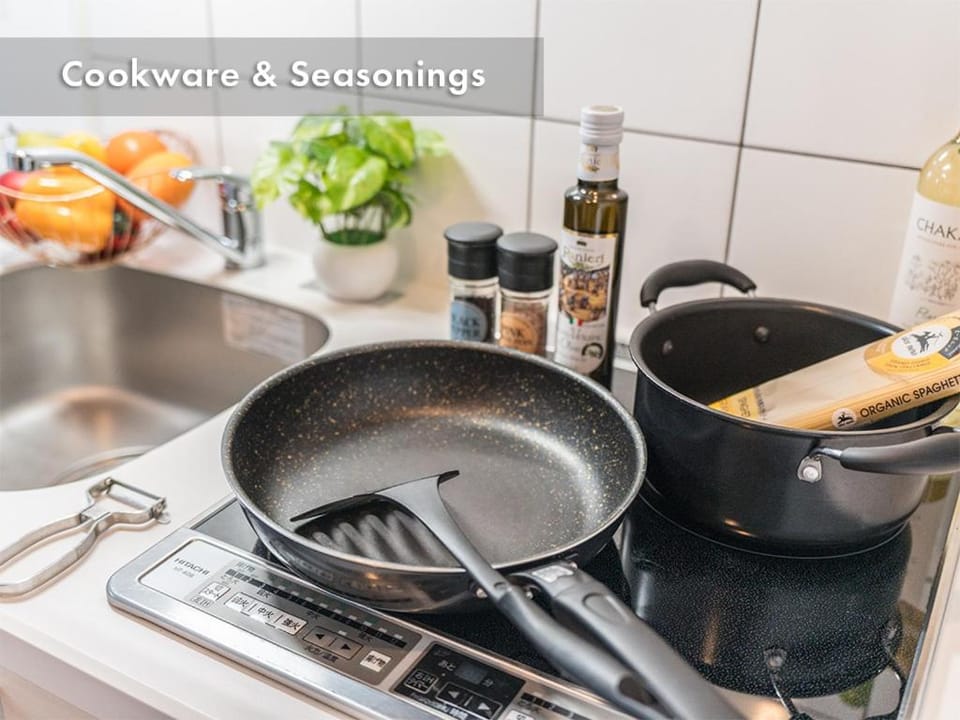 Kitchen or kitchenette, kitchen