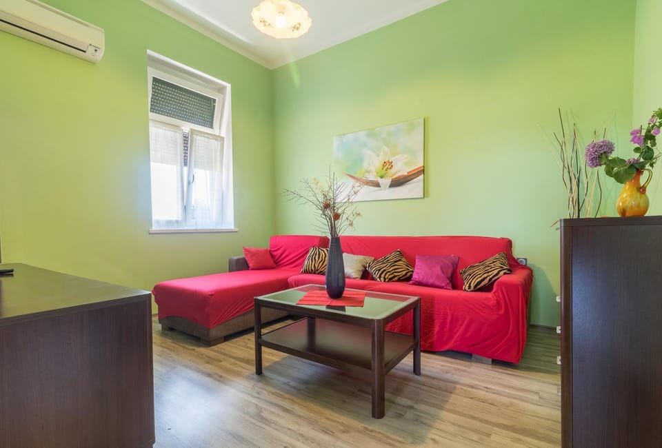 Living room, air conditioner