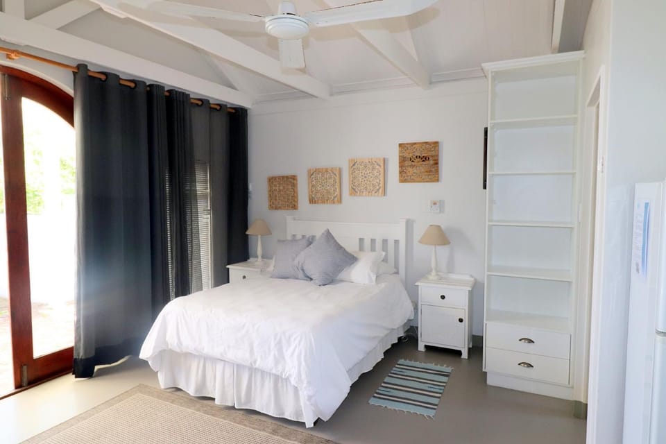 M & M Flat Arniston Apartment in Western Cape