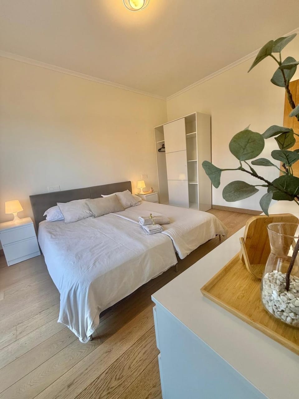 Bed, Bedroom, wardrobe