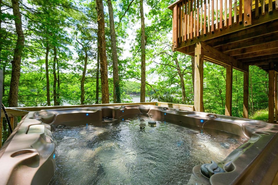 Alpine Cove House in Deep Creek Lake