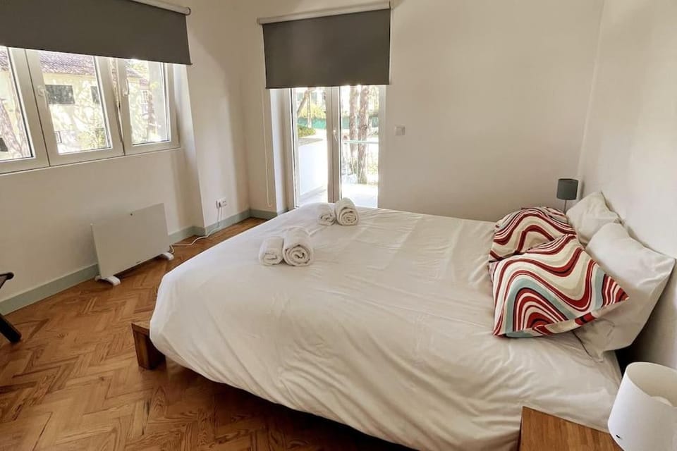 Banzão home PineForest family &friends pool garden Villa in Lisbon District