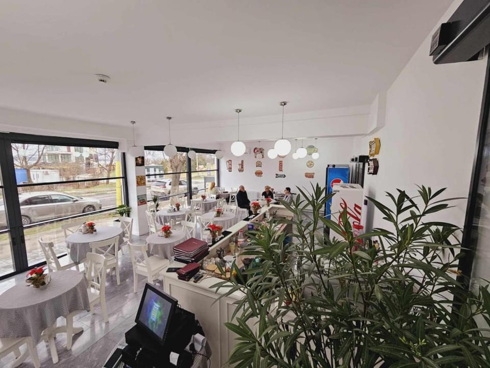 Pensiune/Bistro ANNE MARIE Bed and Breakfast in Constanța County