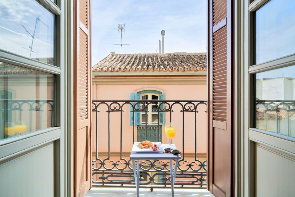 Patio, Day, View (from property/room), Balcony/Terrace