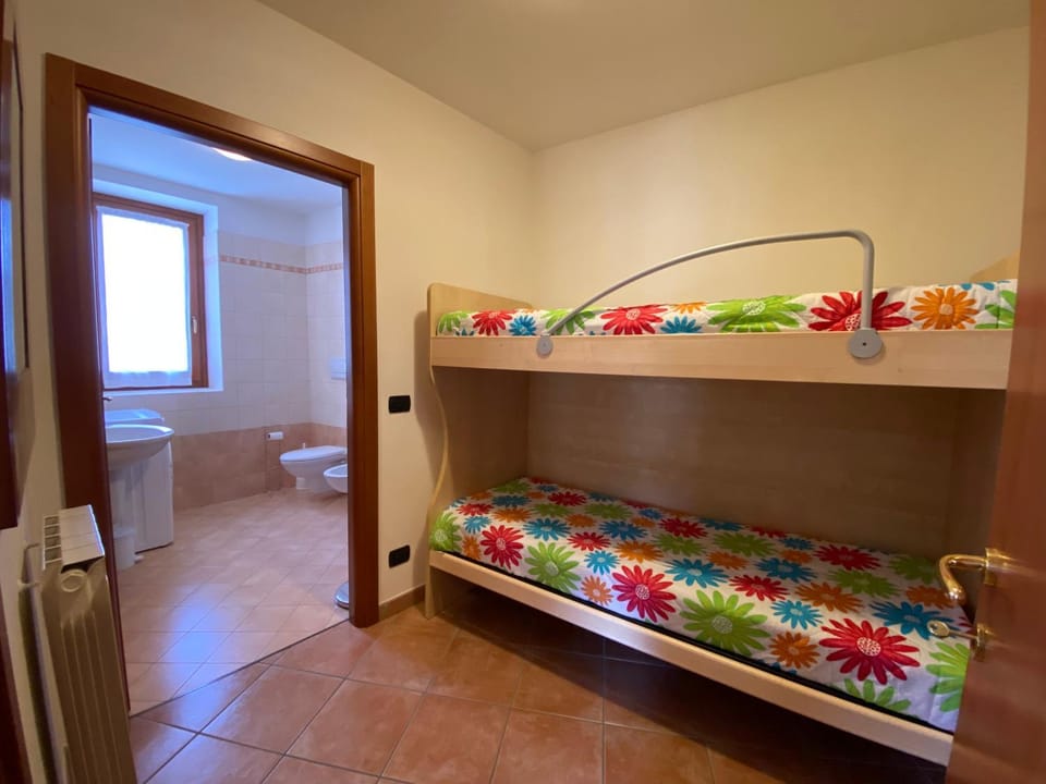 Photo of the whole room, bunk bed