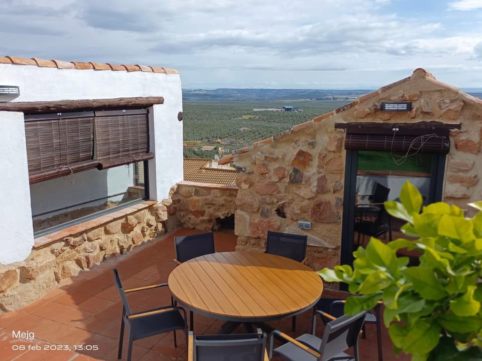 Patio, Balcony/Terrace