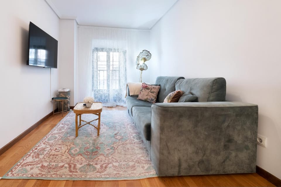 Living room, Lounge or bar