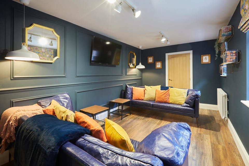 TV and multimedia, Living room, Seating area