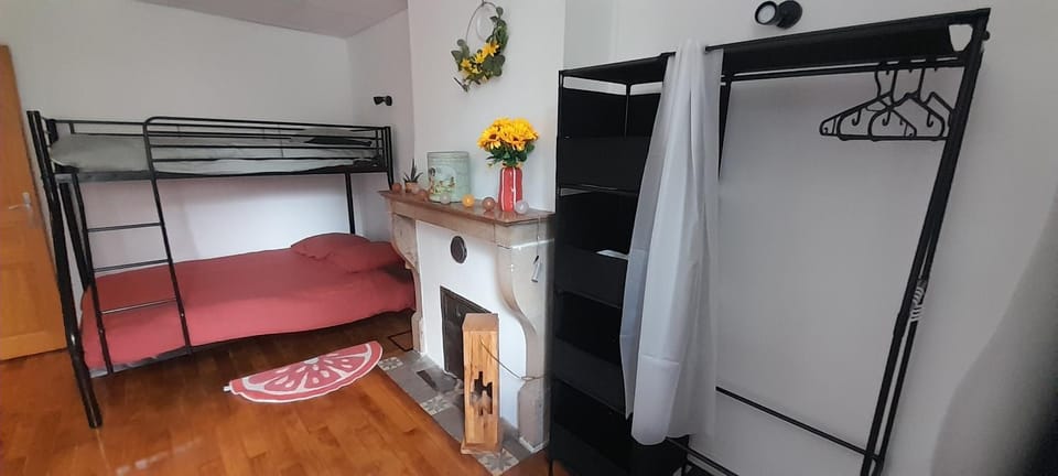 Bed, Photo of the whole room, Bedroom, wardrobe