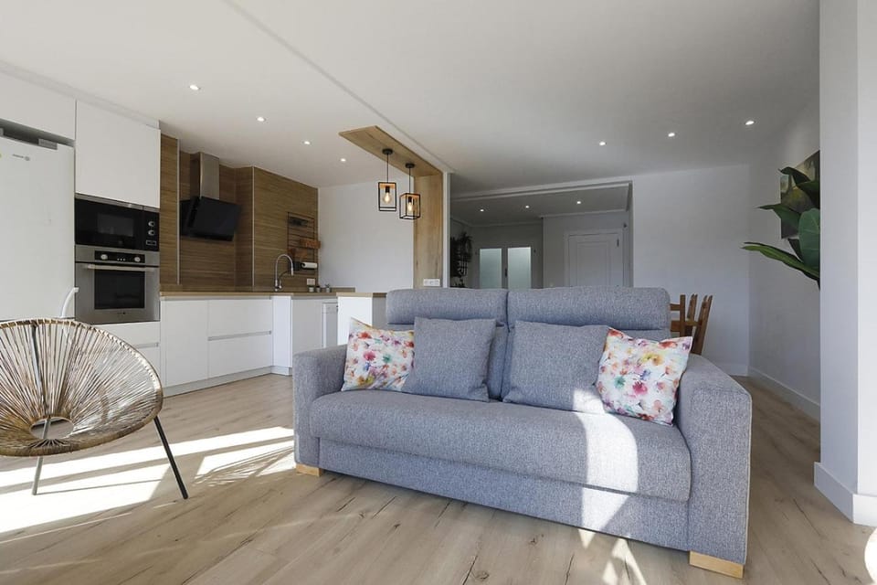 Kitchen or kitchenette, Living room, Seating area
