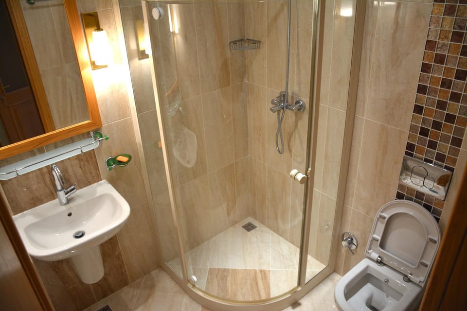 Shower, Toilet, Bathroom