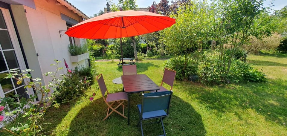 Garden, Dining area