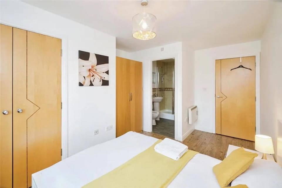 Bathroom, Photo of the whole room, wardrobe