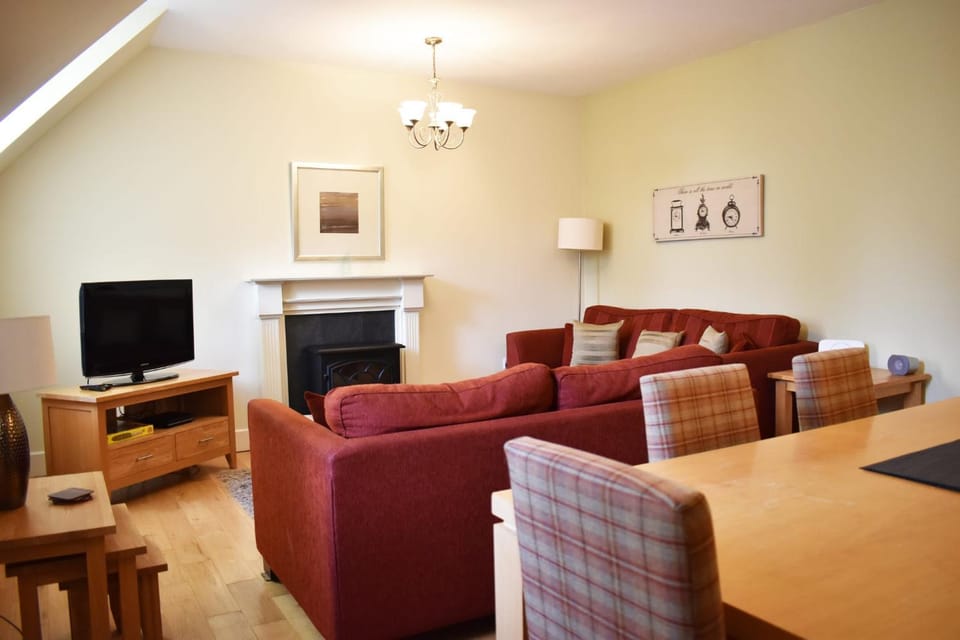The Ross 2 bedroom apartment in historic Abbey Apartment in Fort Augustus