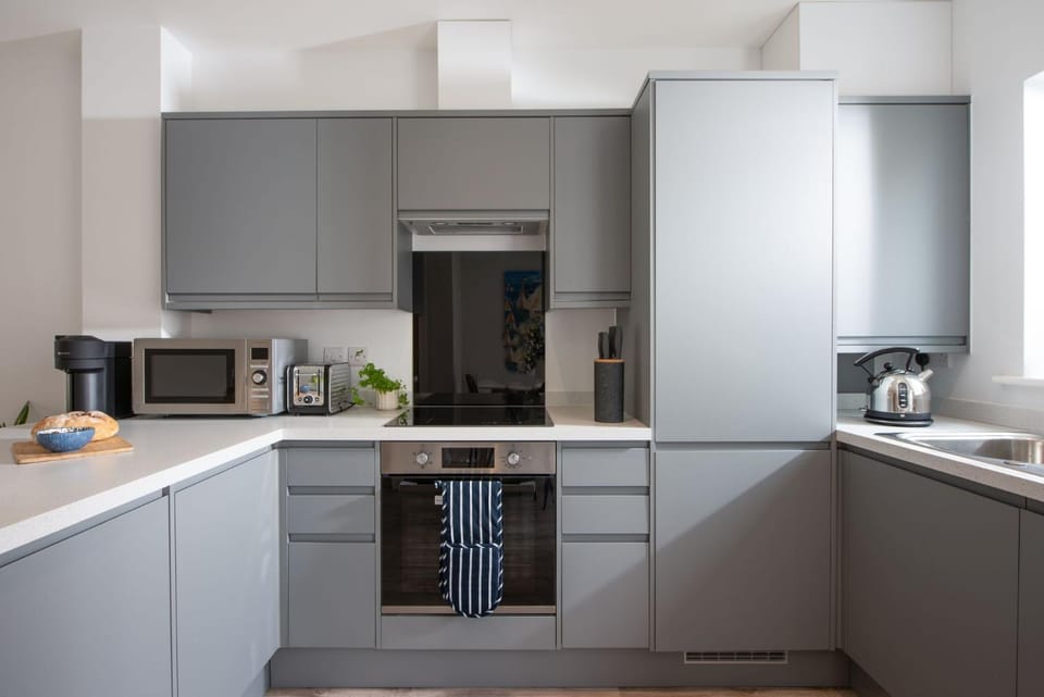 Kitchen or kitchenette, dishwasher, minibar, oven, pet friendly, stove, toaster