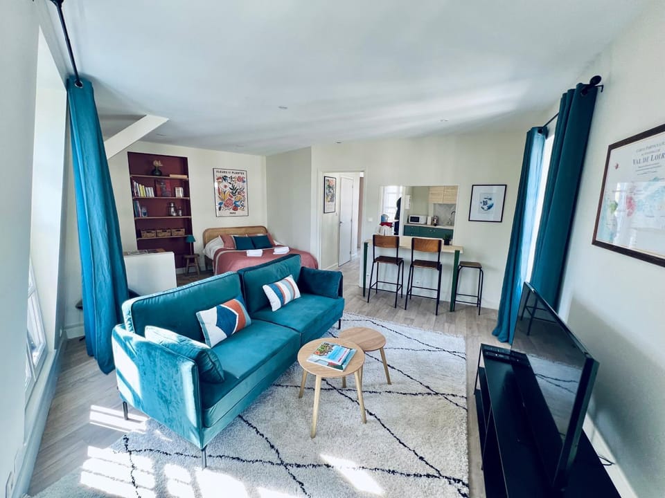 TV and multimedia, Living room, Seating area