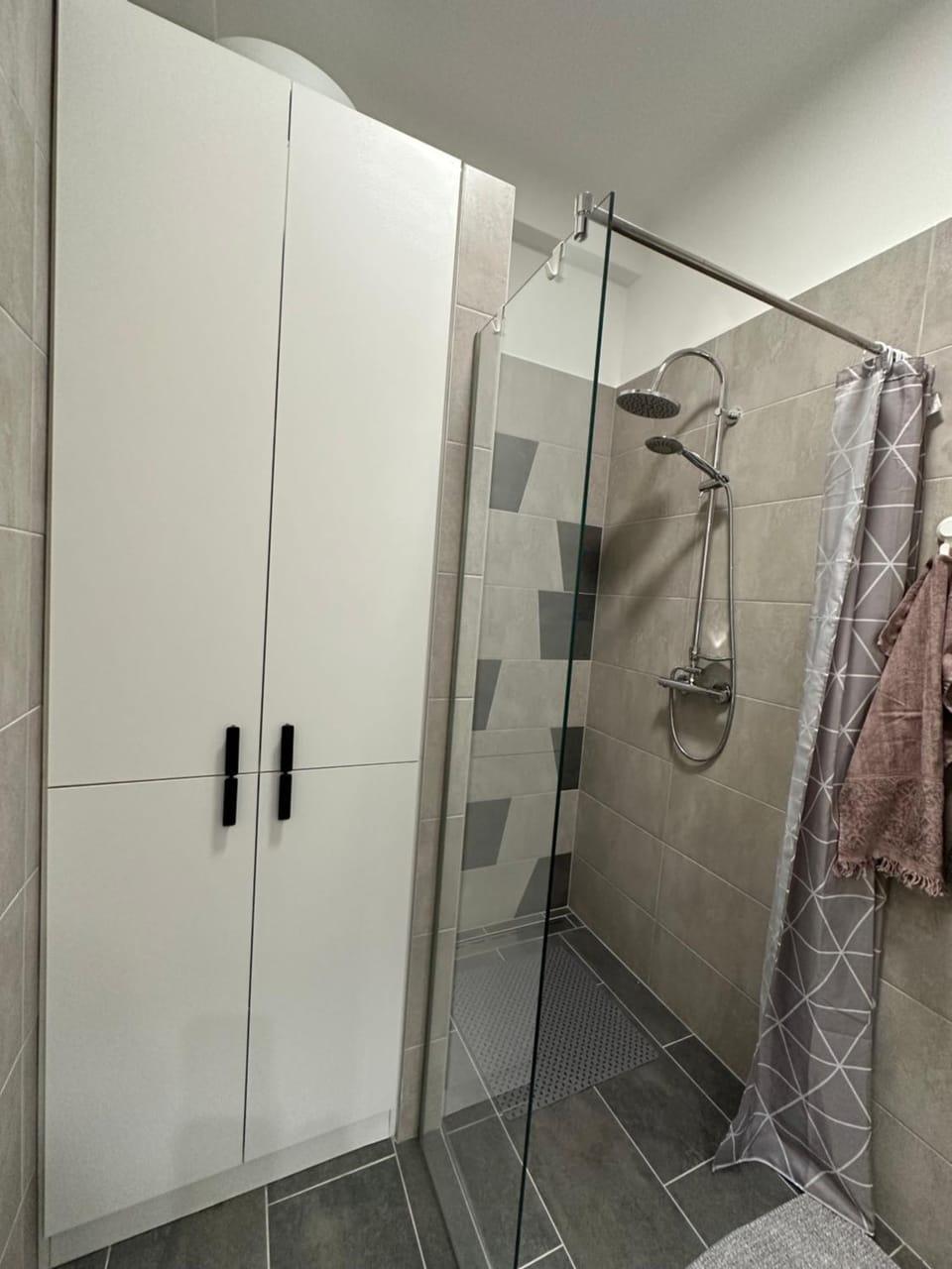 Shower, Bathroom