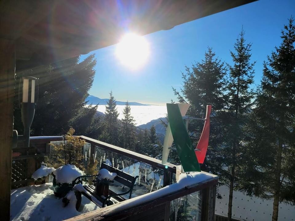 Day, Natural landscape, Winter, View (from property/room), Balcony/Terrace, Mountain view