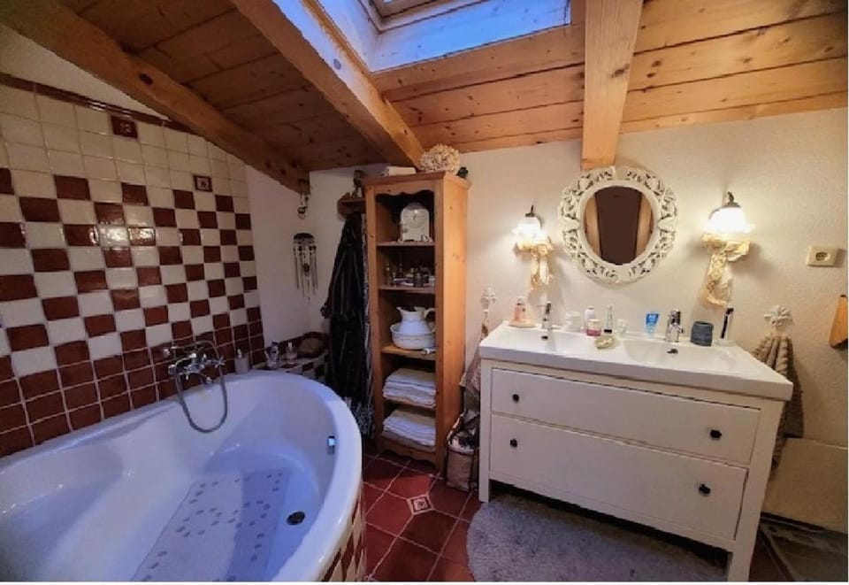 Bathroom, Bath