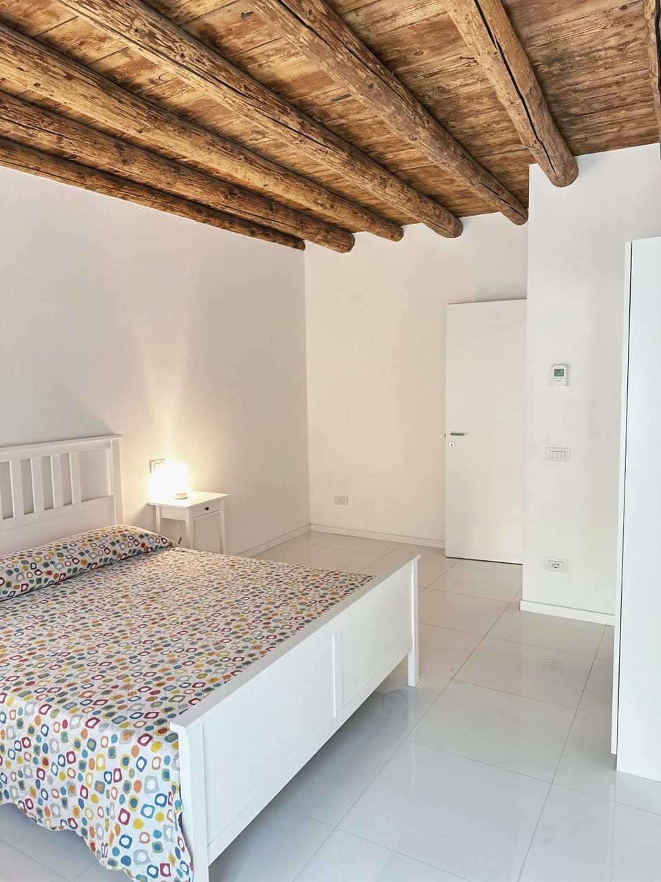 Bed, Photo of the whole room, Bedroom, wardrobe