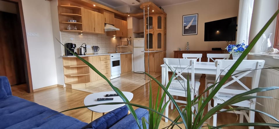 TV and multimedia, Living room, Seating area, pet friendly, stove