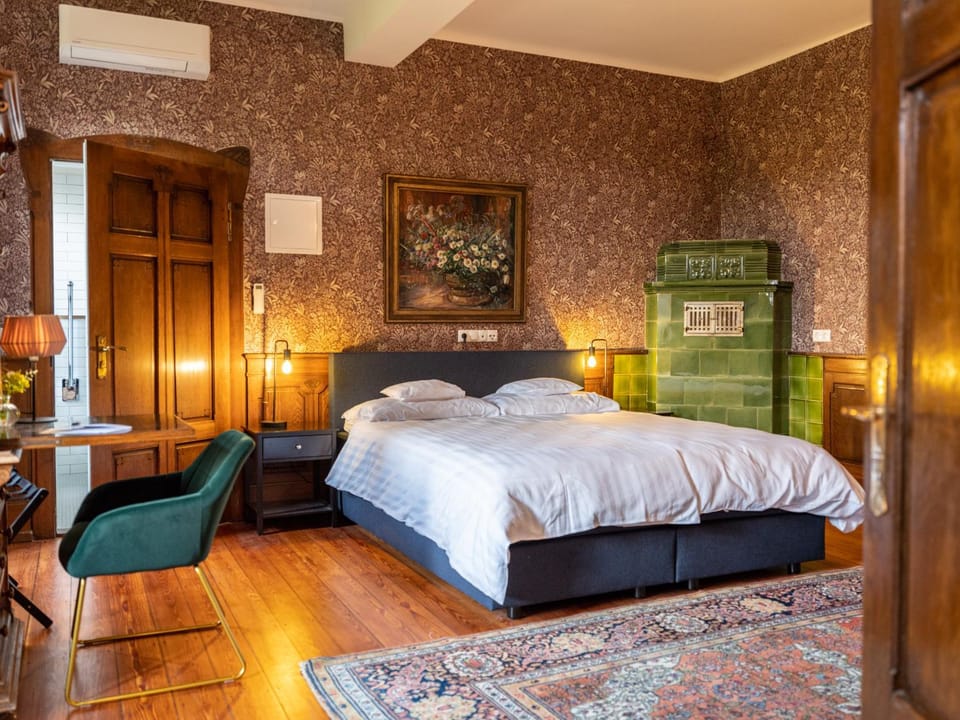Gästehaus Schloss Janson Inn in Rhineland-Palatinate