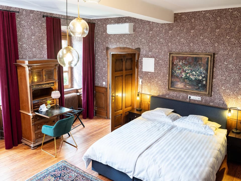 Gästehaus Schloss Janson Inn in Rhineland-Palatinate