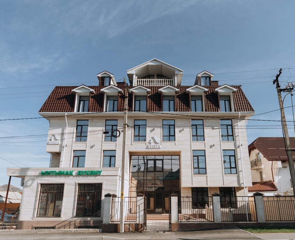 Property building, Day