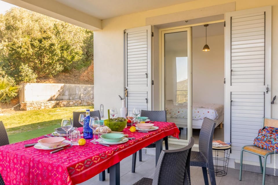 Appartement vue mer Fromontica Apartment in Saint-Florent