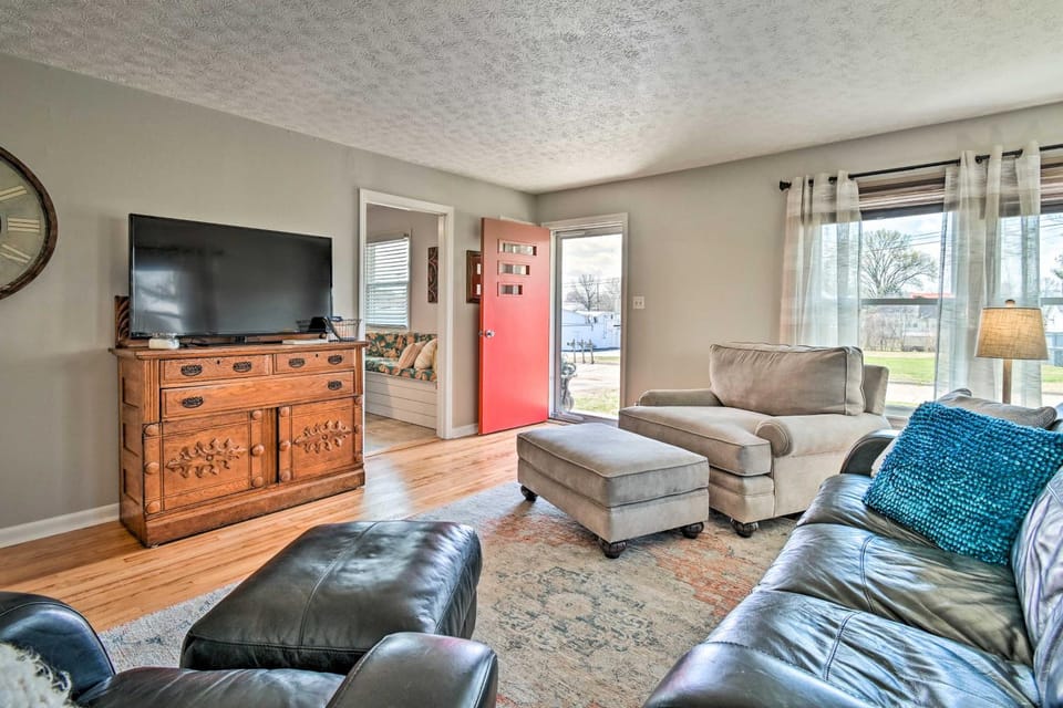 Charming Cave City Vacation Rental w/ Fire Pit! House in Kentucky