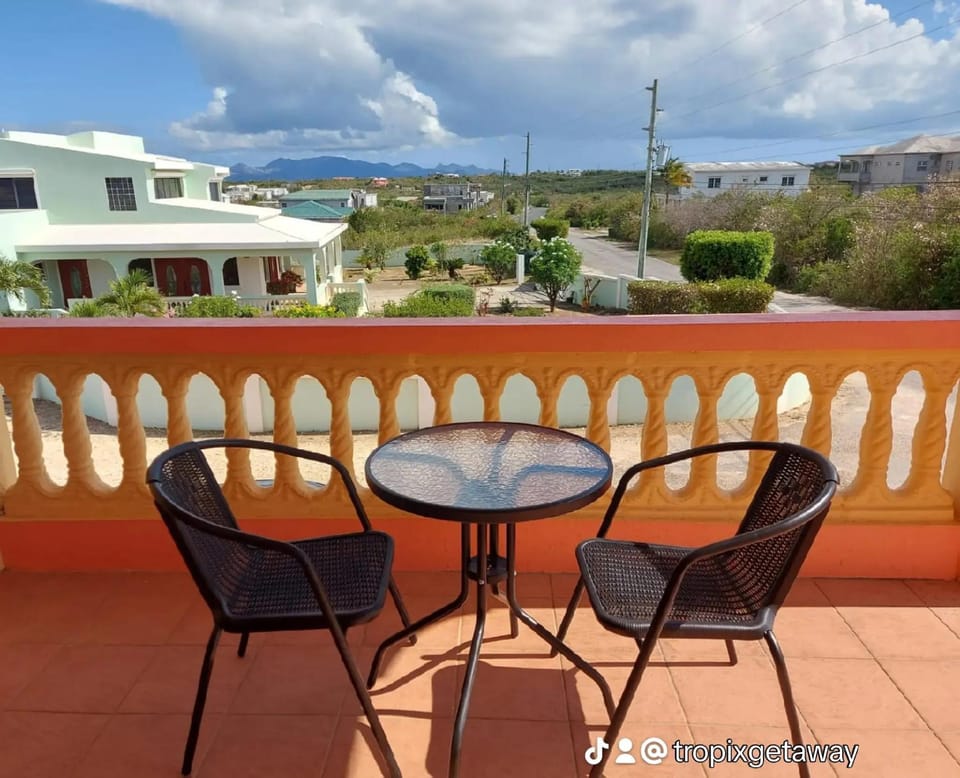 Patio, Natural landscape, View (from property/room), Balcony/Terrace, Seating area, Dining area