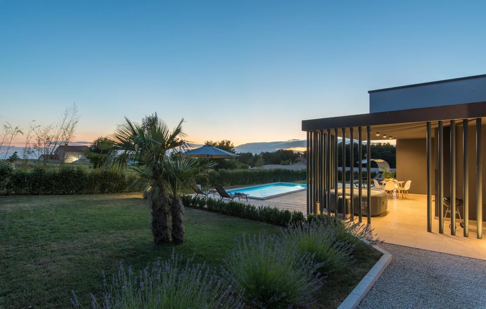 Property building, Natural landscape, Garden, Garden view, Pool view, Swimming pool