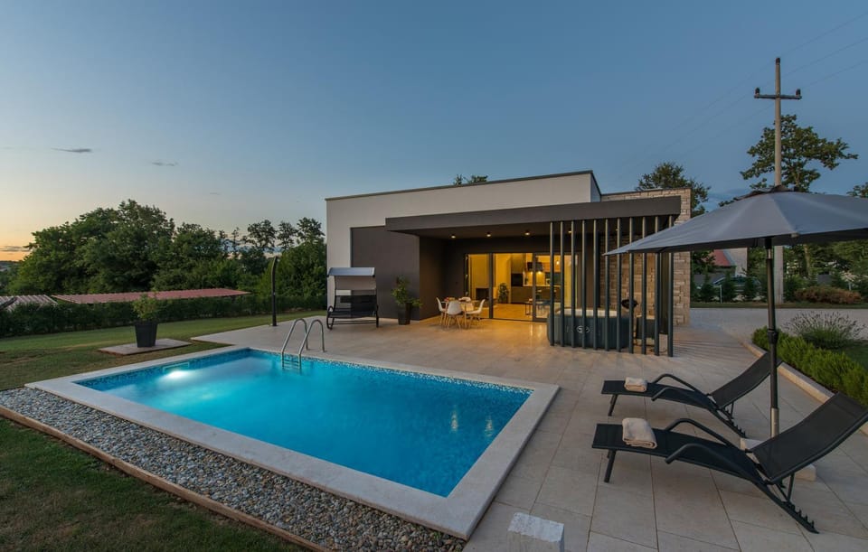Property building, Patio, Natural landscape, Garden, Garden view, Pool view, Swimming pool, Sunset, sunbed
