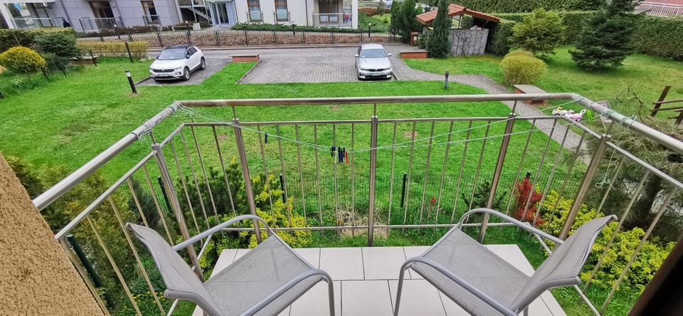 Balcony/Terrace, Garden view