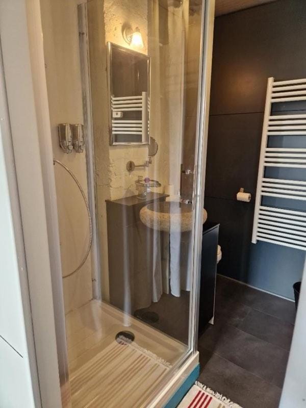 LES CERISIERS 2 Chambre 2 Bed and Breakfast in Occitanie
