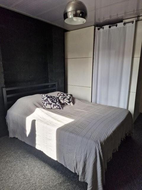 LES CERISIERS 2 Chambre 2 Bed and Breakfast in Occitanie